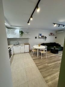 2 pokoje | 45 m² | Klimatyzacja | Balkon | Winda | Złotej Jesieni 2C
