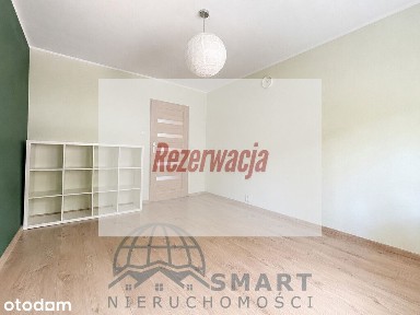 Trzypokojowe mieszkanie na 1 piętrze.