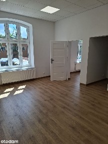Lokale biurowo-usługowe | Centrum | Po remoncie | 30-40 m² |