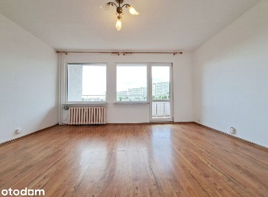 REZERWACJA / RÓŻANKA os.kuchnia/ duży balkon/ winda/ tramwaj
