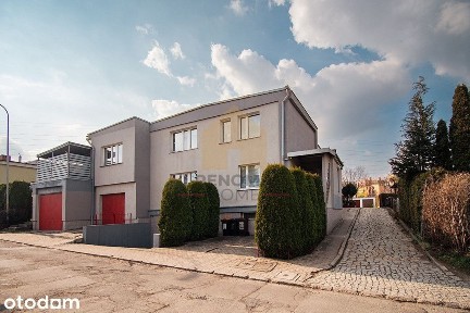 Skrajny dom w zabudowie szeregowej - komfort i pry