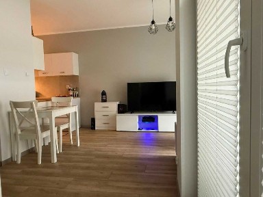 Kawalerka -rezerwacja- w ścisłym centrum - Garaż dostępny