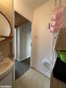 Sprzedam bezpośrednio. Dwa pokoje, loggia, osobna kuchnia