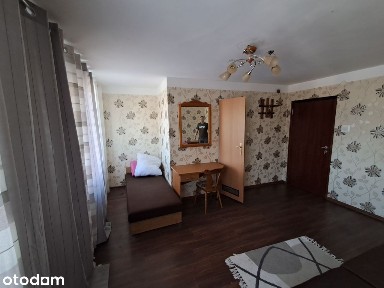 pokoje pracownicze od 650 mies/os (opłaty wliczone)