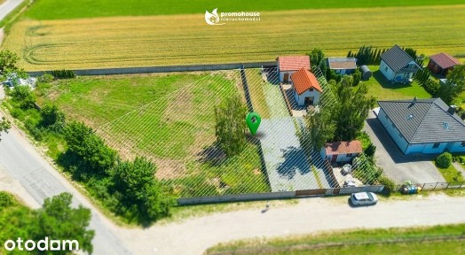Dwa domki całoroczne i działka z WZ - Kołczewo