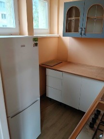 kawalerka 25m wynajem 2 piętro