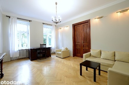 3-pokojowe, 82m2 / Powiśle ul. Radna / Kamienica / Metro
