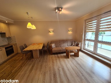 Mieszkanie 2 pokoje z miejscem parkingowym naziemnym + winda, balkon