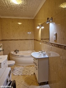 2-pokojowe mieszkanie z balkonem.