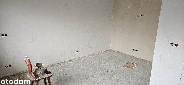 Mieszkanie z dużym balkonem, Ip Wschód