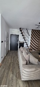 Dwupoziomowe mieszkanie z balkonem i windą