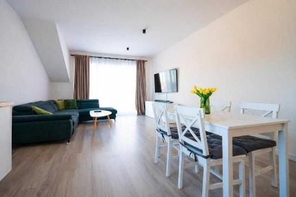 Nowoczesny apartament 80 m² z garażem i miejscem parkingowym | Osiedle zamknięte | Kutno, ul. Jesienna