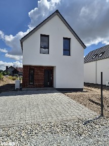 Dom jednorodzinny wolnostojący / Domaszczyn