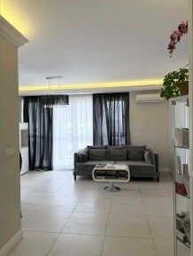 Wynajme stanowisko na manicure pedicure Warszawa Wola