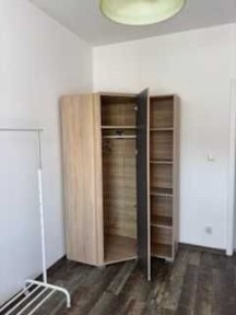 2 pokoje do wynajęcia w mieszkaniu na osiedlu Franciszkańskim.