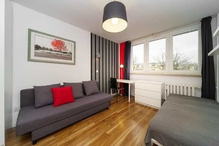 Rozkładowe 3 pokoje przy ul. Stępińska 48/58, pet-friendly. BRAK PROWIZJI!