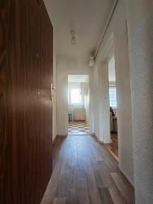MIESZKANIE W BLOKU, 32 M2, pokój z osobną, widną kuchnią, os. Żeromskiego, wysoki parter