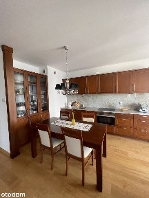 Mieszkanie 3-pokojowe z balkonem i halą garażową