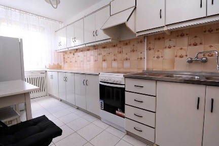 ul. KOSYNIERÓW / mieszkanie 3 pokojowe/ balkon / blisko centrum/ umeblowane
