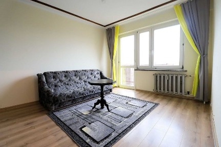 ul. Kr.Augusta / 2 pokoje oddzielne / balkon/ blisko centrum/ OKAZJA