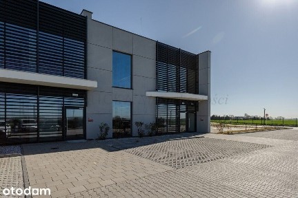 Segment budynku na siedzibę firmy/showroom/usługi