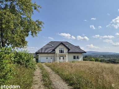 Stojowice - przestronny dom z widokiem na jezioro i góry