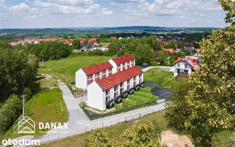 Nowy segment przy lesie, 5 pokoi, ogródek, wiata