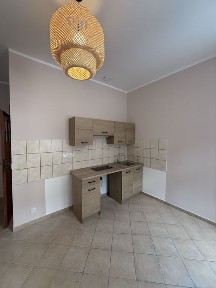 Kawalerka 23 m2, parter, przy Rynku Łazarskim