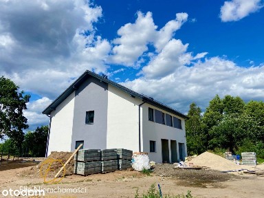 Nowe domy w stanie deweloperskim