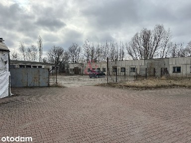Plac z dwoma magazynami pod wynajem