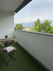 Kawalerka obok Legnickiej z dużym balkonem