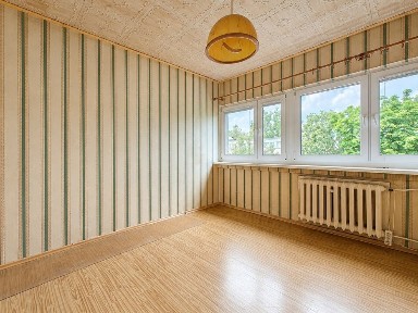 Teofilów | 45 m2 | Pełen rozkład | Do remontu | balkon
