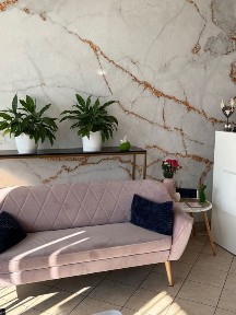 Stanowisko manicure,pedicure w działającym salonie beauty|Grodzisk Maz
