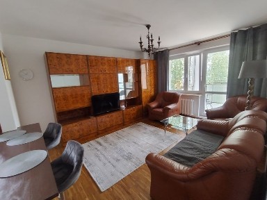 Metro Natolin 65m balkon max 2 osoby PIES ok:⁠-⁠)