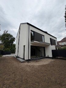 Nowoczesny dom w zielonym centrum Legionowa 131 m² ul. Langiewicza 4