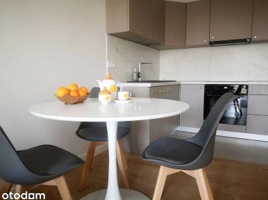 Rezerwacja: Piękne mieszkanie 2-pok. Apartamentowiec. Widok, garaż
