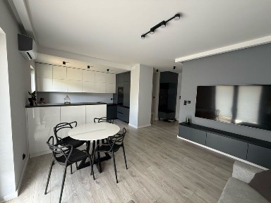 BEZPOŚREDNIO | Nowoczesne 3 pokoje 69,95 m² + 2 balkony | Kolumny / Nowa Górna / parking widok na las