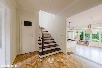 Dom Z Ogrodem | Saska Kępa | 350 M²