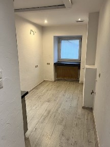 Biuro / gabinet 14m² z osobnym wejściem w centrum miasta - parter + parking