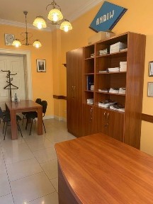 Wynajem. Pomieszczenia biurowe. Centrum. Piastowska, obok Galerii Ferio. Parter. Bezpośrednie wejście z ulicy.