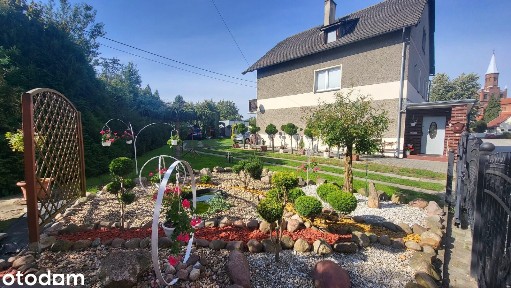 Przestronny dom rodzinny z dużym zapleczem gospodarczym