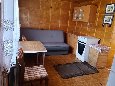 Sprzedam działkę zabudowaną