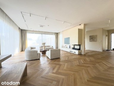 Dom, 320 m², Nowodworce