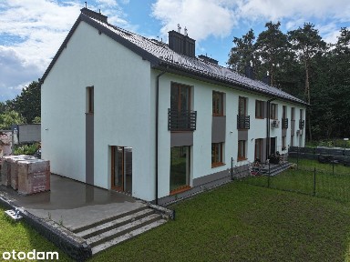 Słoneczny narożny segment 135m2 + poddasze. Ogród 400m2