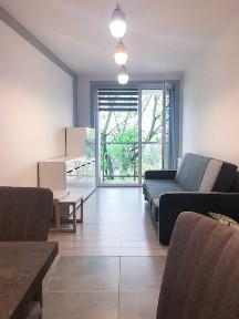 Apartament 3 pokoje (50,5 m²) w centrum | POW 24 | Winda | Parking | Balkon | Garderoba | dostepne od zaraz