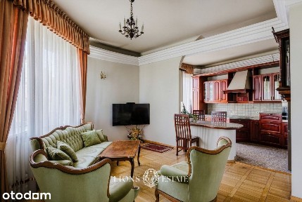 200 m2 w kamienicy z windą I Łazienki Królewskie