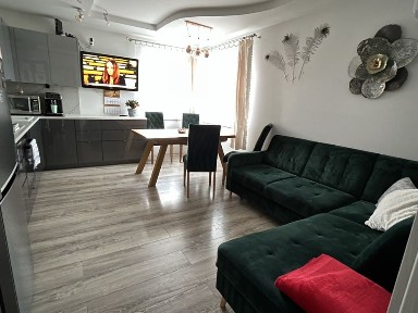 Sprzedam mieszkanie bezczynszowe z ogrodem i garażem