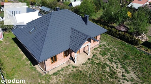 Dom stan surowy zamknięty, Brzeźnica