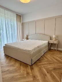 Wynajmę 2 pokojowe bezposrednio z ogrodkiem i miejscem postojowym -Ruczaj