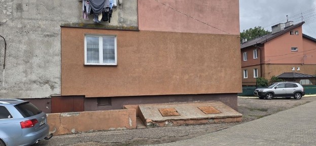 Mieszkanie 50.5m+garaż+dwie piwnice+duży ogrodzony ogródek
